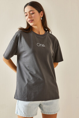 Antrasit Bisiklet Yaka Yazılı Oversize Tshirt 5YXK1-48703-36 - 2