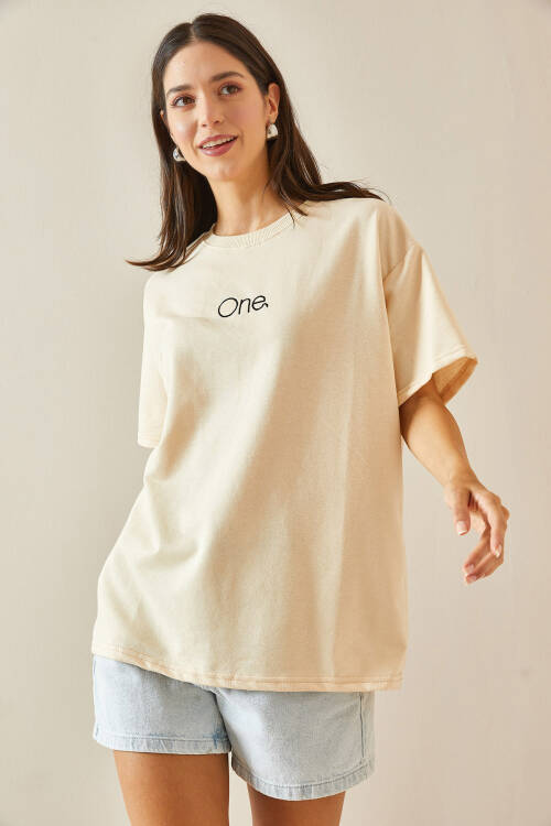 Bej Bisiklet Yaka Yazılı Oversize Tshirt 5YXK1-48703-25 - 2