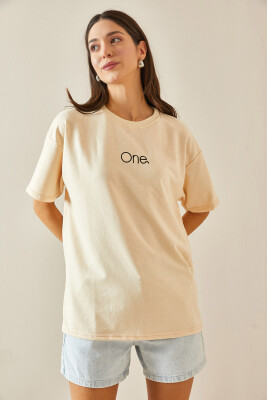 Bej Bisiklet Yaka Yazılı Oversize Tshirt 5YXK1-48703-25 - 3