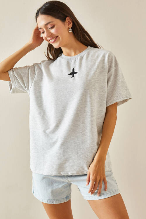 Gri Bisiklet Yaka Yazılı Oversize Tshirt 5YXK1-48701-03 - 2