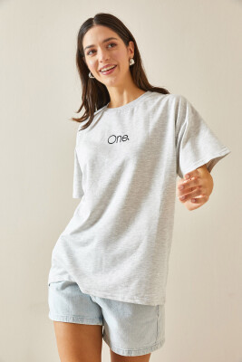 Gri Bisiklet Yaka Yazılı Oversize Tshirt 5YXK1-48703-03 - 4