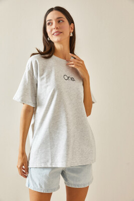 Gri Bisiklet Yaka Yazılı Oversize Tshirt 5YXK1-48703-03 - 5