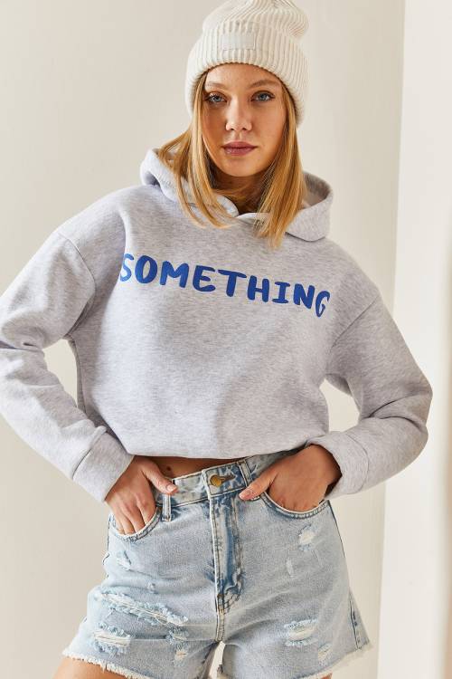 Gri Kapüşonlü & Yazılı Crop Sweatshirt 4KXK8-47744-03 - 2