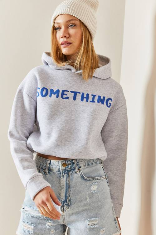 Gri Kapüşonlü & Yazılı Crop Sweatshirt 4KXK8-47744-03 - 7