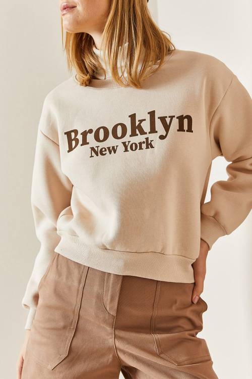 Krem Bisiklet Yaka Yazı Detaylı Sweatshirt 4KXK8-47752-22 - 1