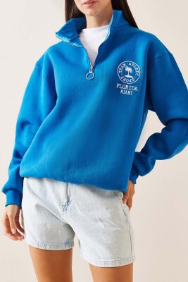 Mavi Dik Yaka Baskılı Sweatshirt 5YXK8-48912-12 - XHAN