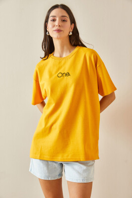 Sarı Bisiklet Yaka Yazılı Oversize Tshirt 5YXK1-48703-10 - 4