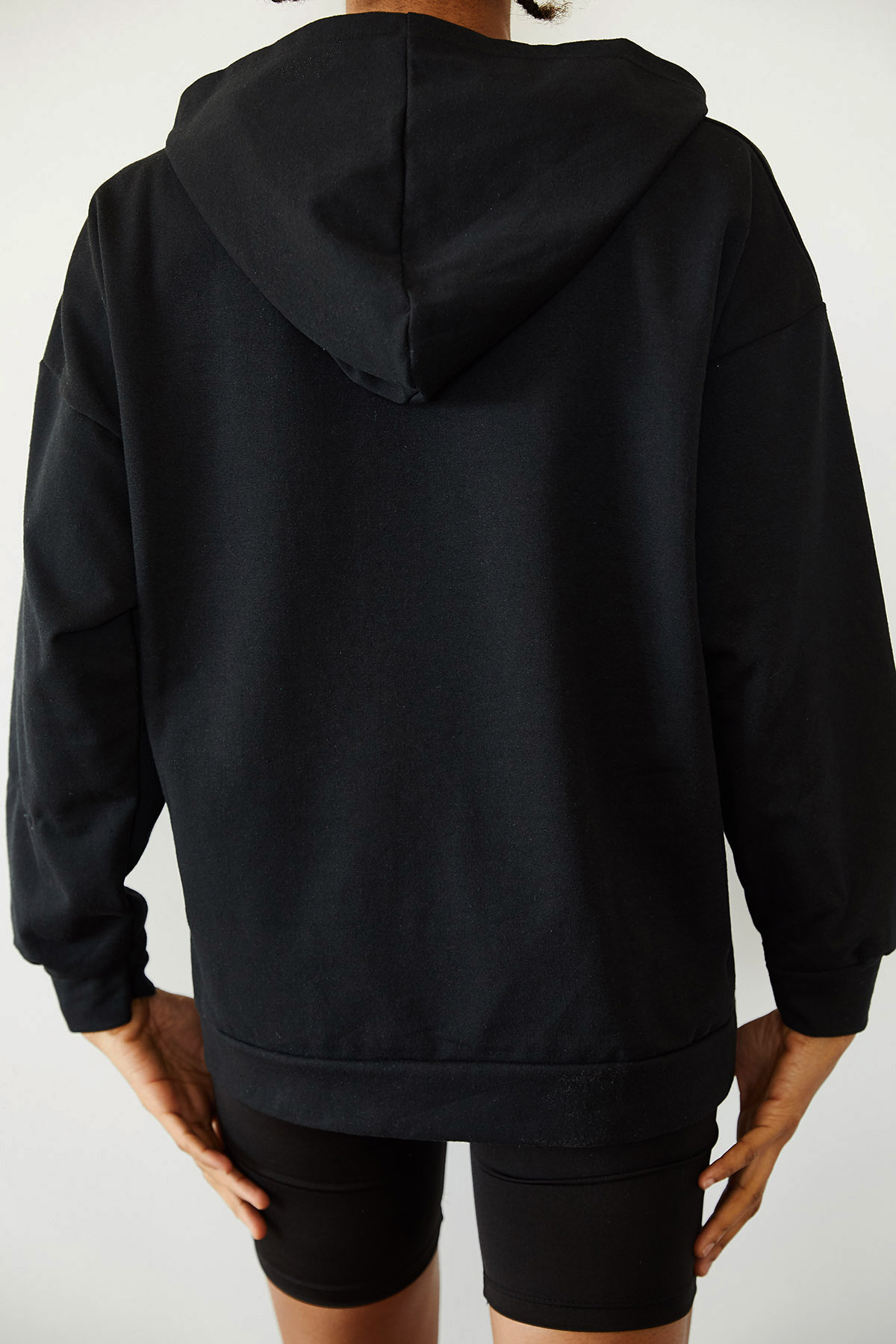 Siyah Baskılı Kapüşonlu Sweatshirt 1KXK8-44530-02 - 7