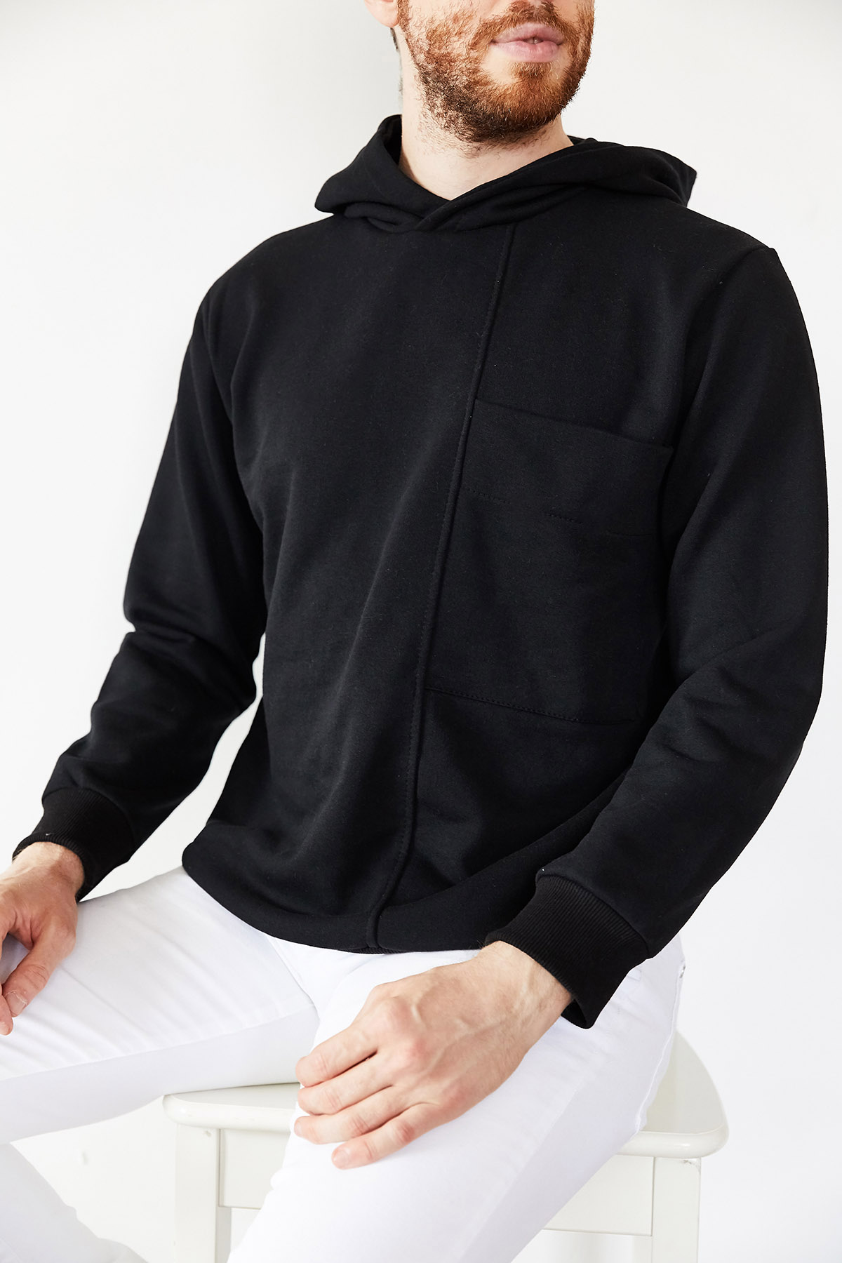Siyah Geniş Cep Detaylı Üç İplik Kapüşonlu Sweatshirt 1KXE8-44177-02 - 1