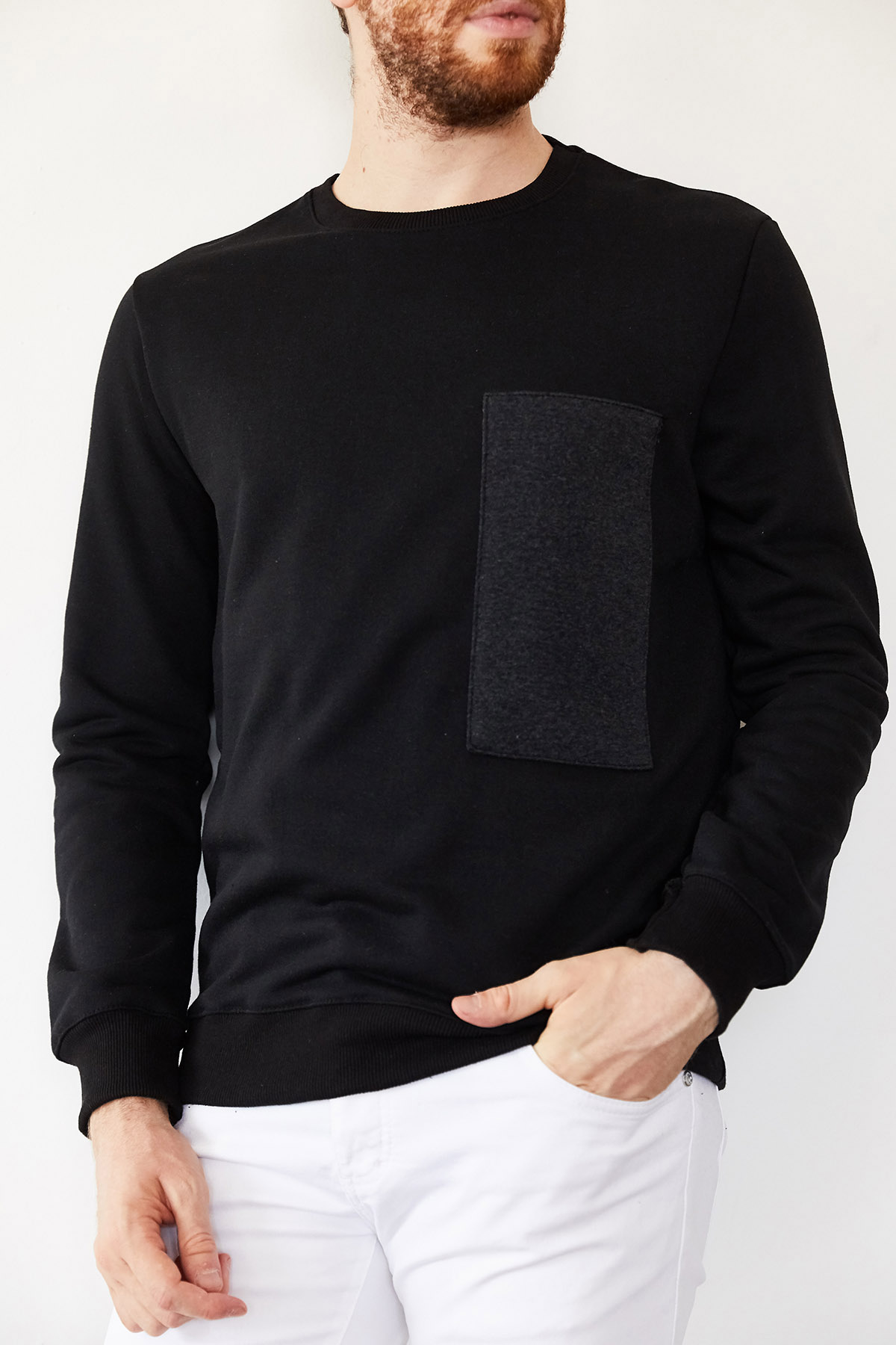 Siyah Göğüs Detaylı Üç İplik Sweatshirt 1KXE8-44132-02 - 1