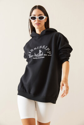 Siyah Kapüşonlu Nakışlı Sweatshirt 5KXK8-48986-02 - 4