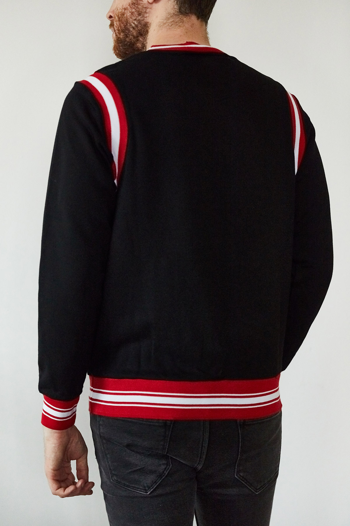 Siyah & Kırmızı Şeritli Bisiklet Yaka Sweatshirt 1KXE8-44164-02 - 2