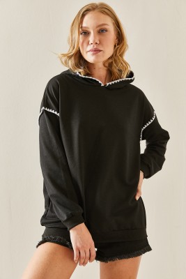 Siyah Nakış Detaylı Kapüşonlü Sweatshirt 3YXK8-47510-02 - 2