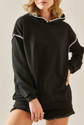 Siyah Nakış Detaylı Kapüşonlü Sweatshirt 3YXK8-47510-02 