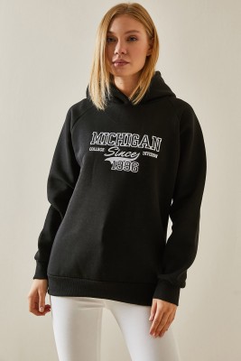 Siyah Yazı Detaylı Şardonlu Kapüşonlü Sweatshirt 4KXK8-47600-02 - 3