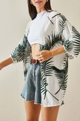 Yeşil Kolları Güpürlü Palmiye Desenli Kimono 5YXK4-48748-08 - XHAN
